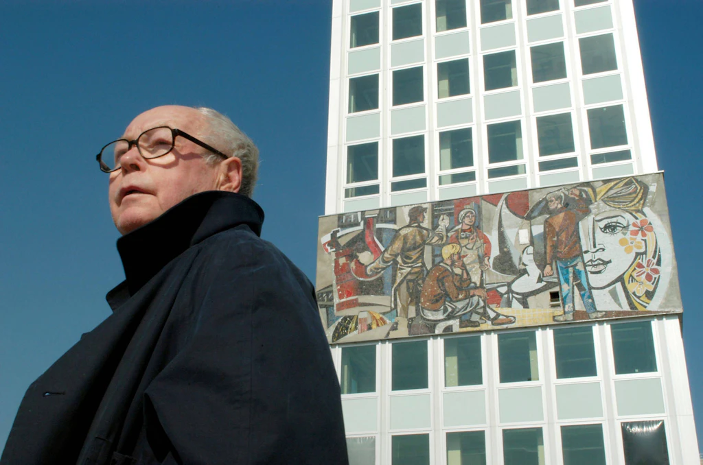 Freiheit statt Sozialismus? Walter Womacka, Angela Merkel und die zweite Entfremdung