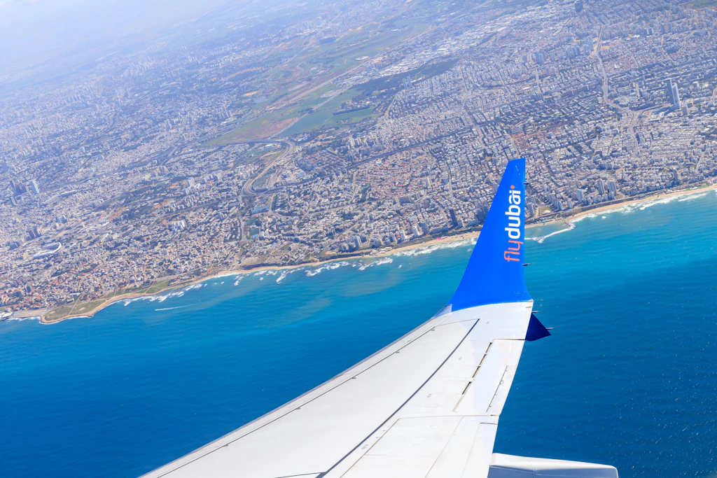 Blick aus einer Flydubai-Maschine auf Tel Aviv und die israelische Mittelmeerküste.