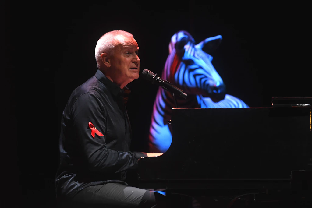 Dirk Michaelis sang einst bei „Karussell“ und interpretierte das Kinderlied „Kleine, weiße Friedenstaube“ neu.