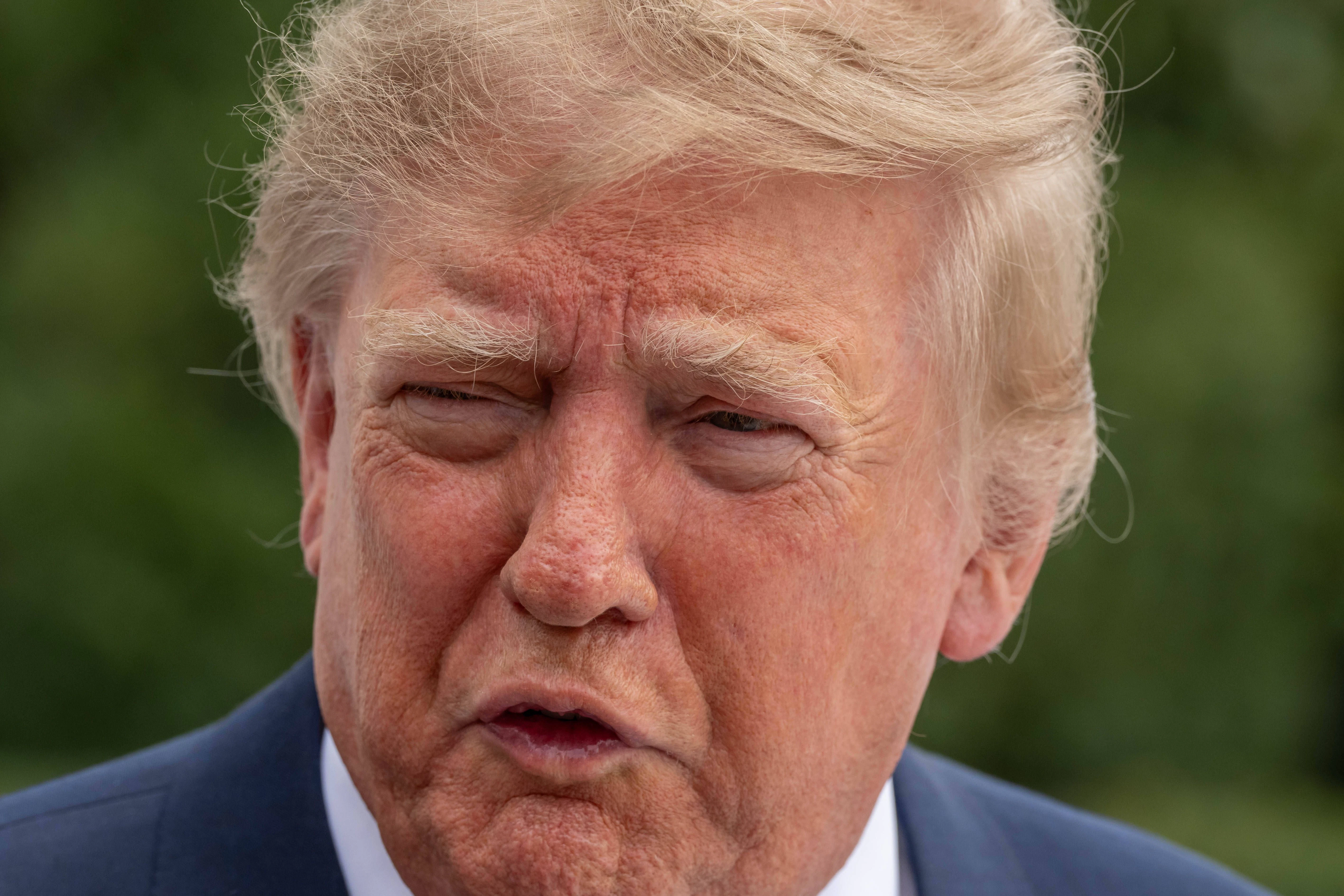„Zeit, dass die Ukraine einen neuen Präsidenten bekommt“: Trump geht Selenskyj frontal an