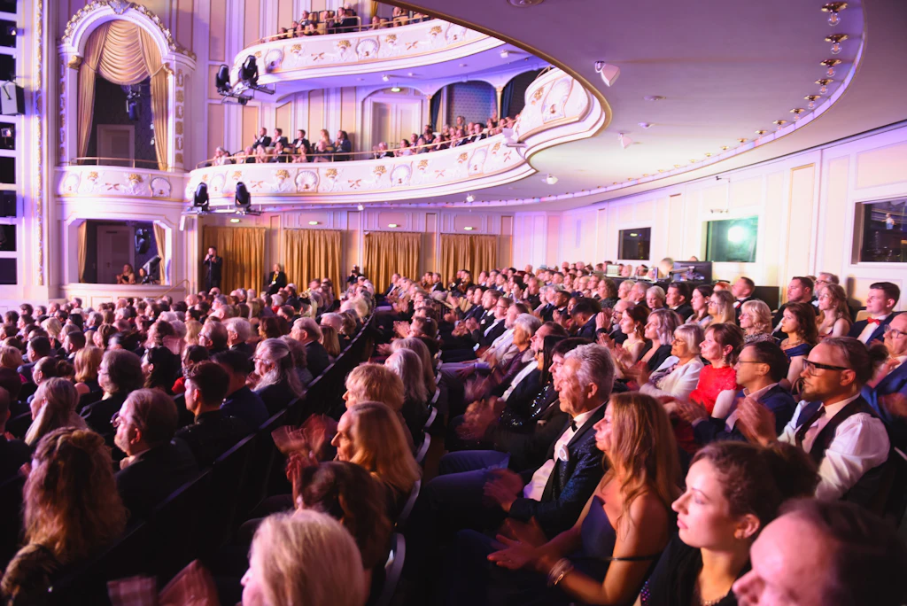 Das Dresdner Schauspielhaus war am Samstagabend ausverkauft.