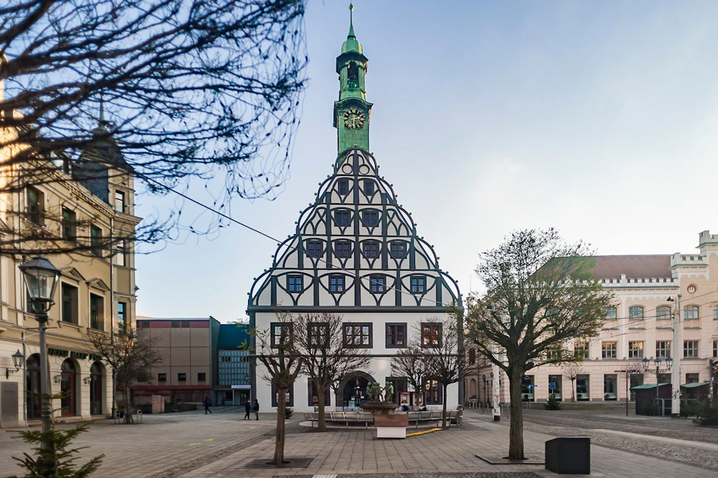 Theater lädt zur Museumsnacht ins Zwickauer Gewandhaus zum Mittanzen