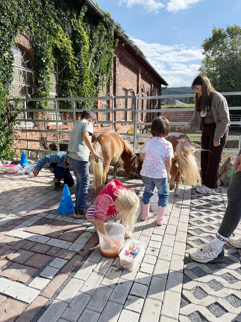 Wartburgkreis sucht nach Pflegefamilientag weiter Pflegeeltern