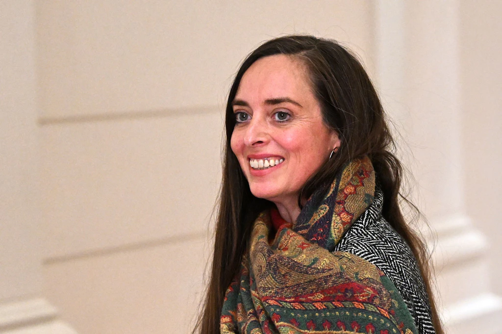 Vanessa Emde (Linke) am Dienstag auf dem Weg zur Fraktionssitzung im Berliner Abgeordnetenhaus. Ihre Aufnahme in die Linksfraktion sorgte für Streit mit SPD und Grünen, die daraufhin die Sondierungen unterbrachen