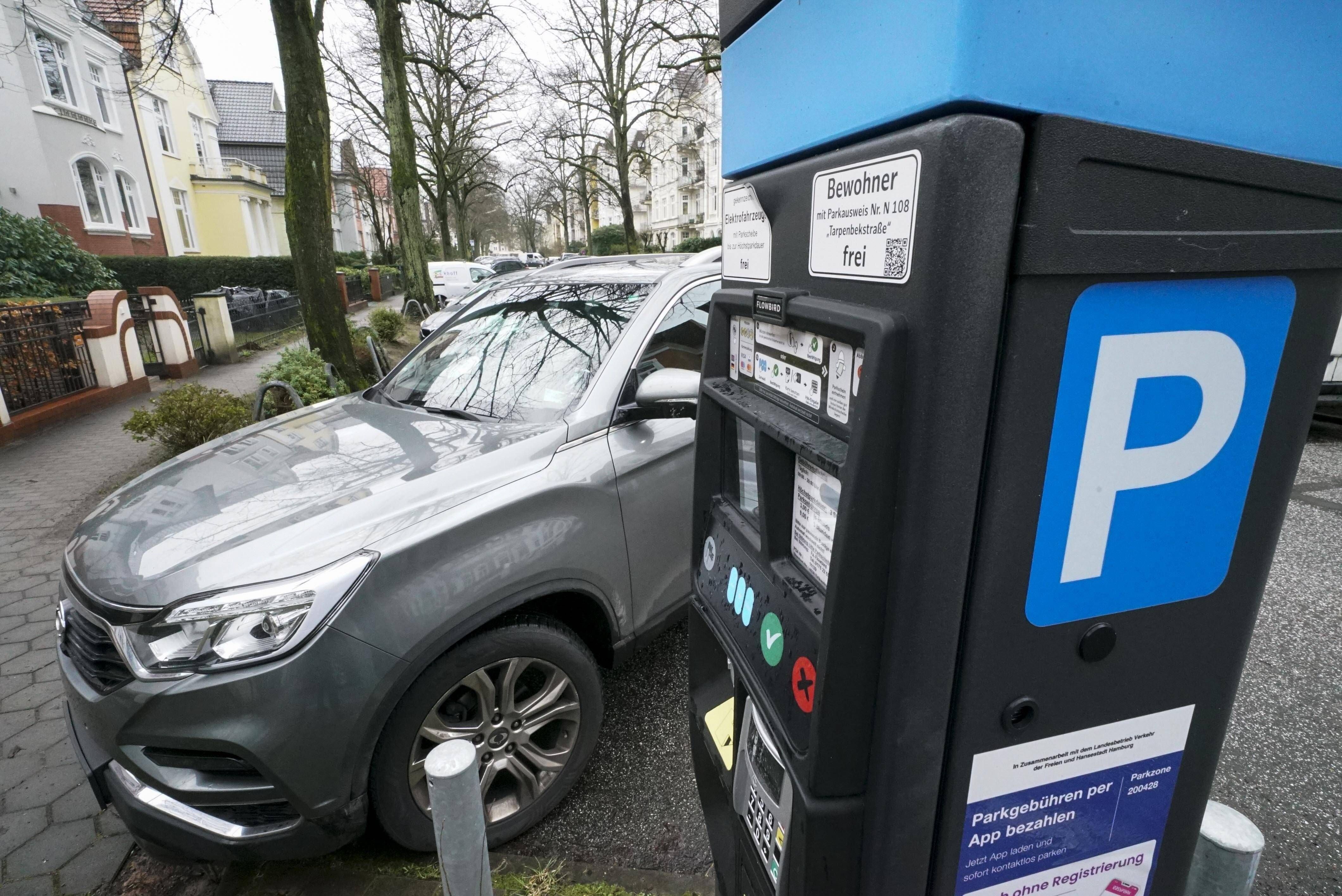 Berliner Linke plant SUV-Hammer: Bis zu 18 Euro fürs Parken pro Stunde
