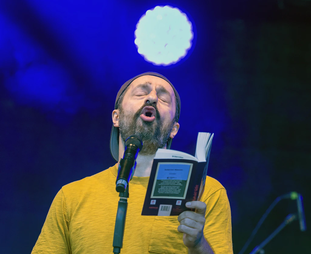 Kostenloser Poetry-Slam-Kurs für Jugendliche in den Herbstferien