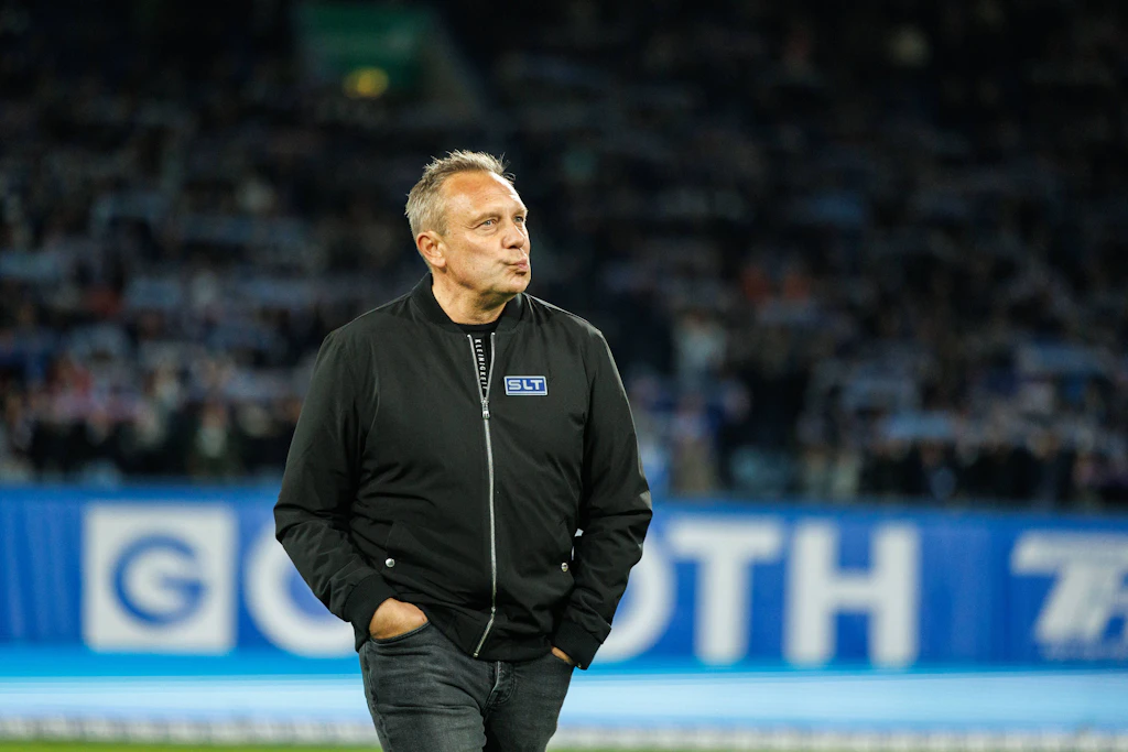 Trainer André Breitenreiter wirkte nach der Niederlage gegen Meppen nachdenklich und hatte Verständnis für die Pfiffe der Fans von Hansa Rostock.
