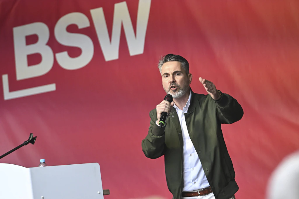„Wer am meisten erbt, zahlt am wenigsten Steuern“, sagt BSW-Chef Fabio De Masi. Seine Partei will das ändern. (Archivbild)