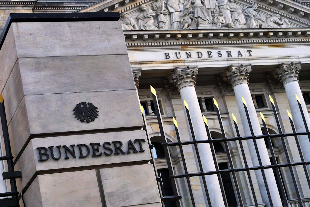 Schon am Freitag entscheidet der Bundesrat, ob er den Vorschlag der Ausschüsse übernimmt: Die Zehnjahresregel beim steuerfreien Immobilienverkauf soll fallen.
