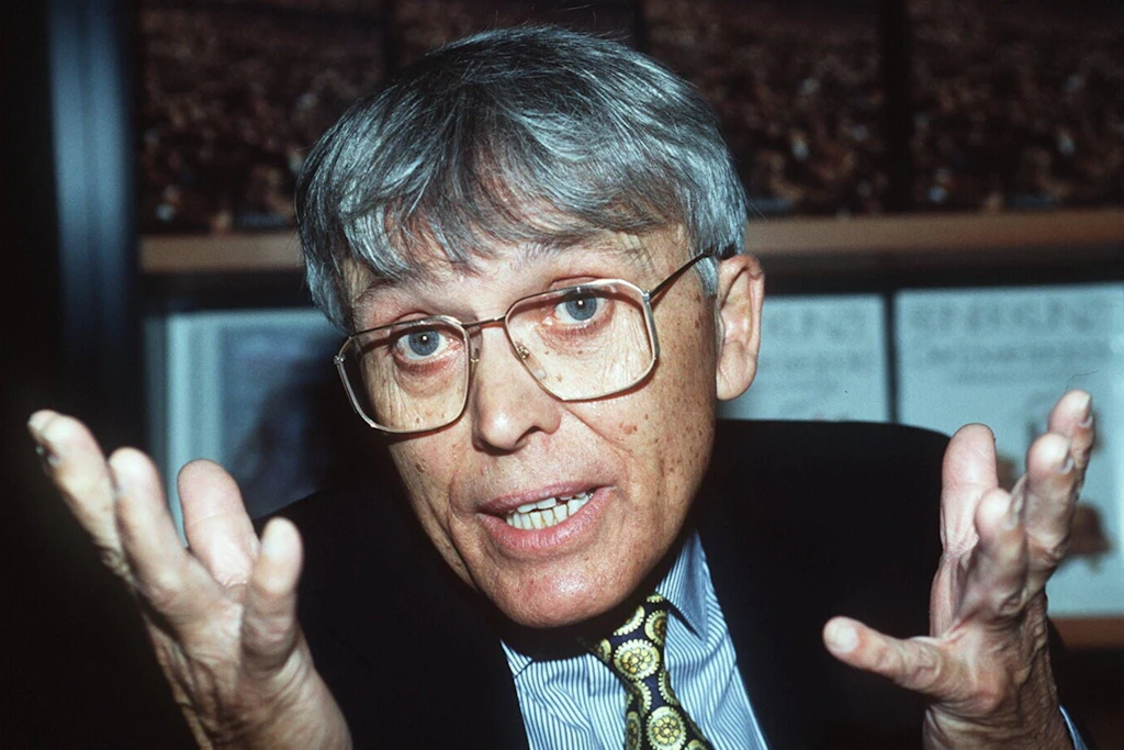 Reiner Kunze musste die DDR 1977 verlassen, weil sein Buch „Die wunderbaren Jahre“ im Westen erschienen war. Jetzt kommt es als Oper an die Semperoper.