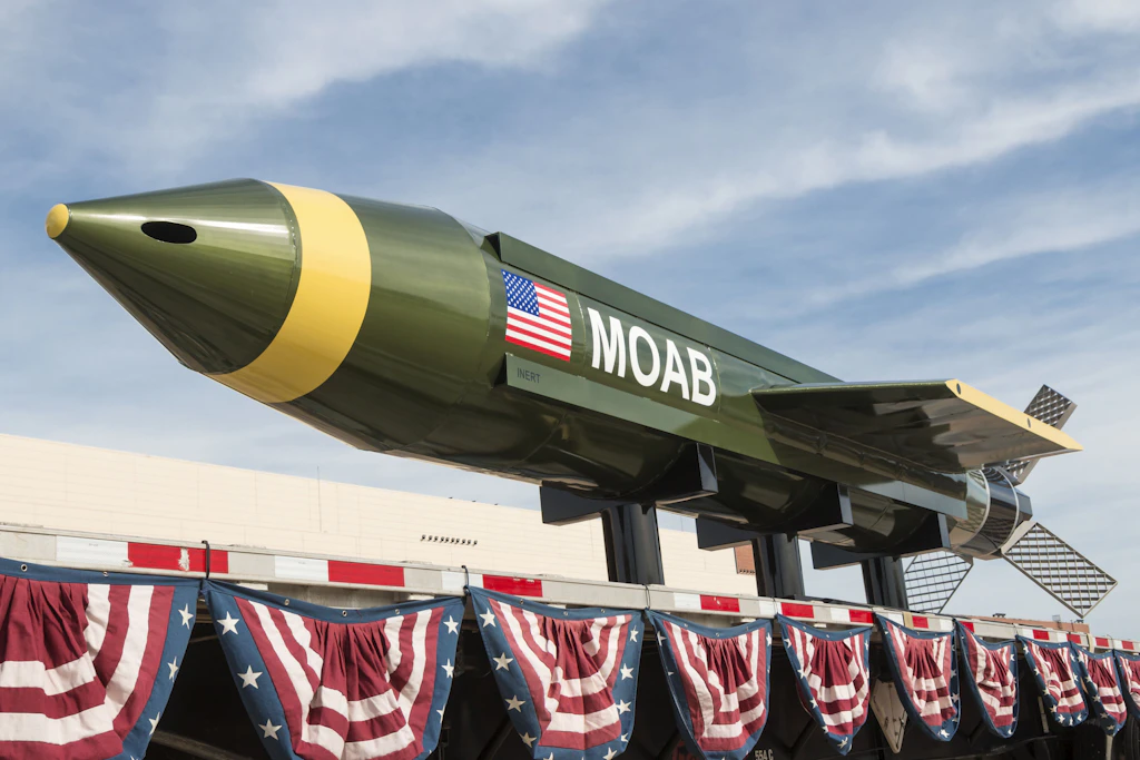 Bericht: US-Militär erwägt Einsatz der „Mutter aller Bomben“ gegen den Iran