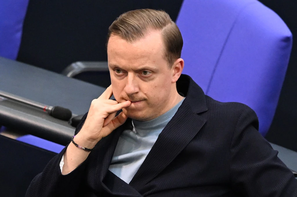 Die Immunität von Adis Ahmetovic (SPD) ist aufgehoben worden.