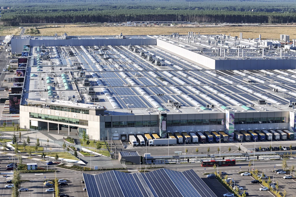 Die Tesla Giga Factory in Grünheide am 12.08.2026.