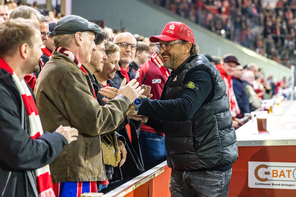 Energie Cottbus heute Abend gegen Bochum: Warum Rösler die Cottbuser Fannähe hervorhebt