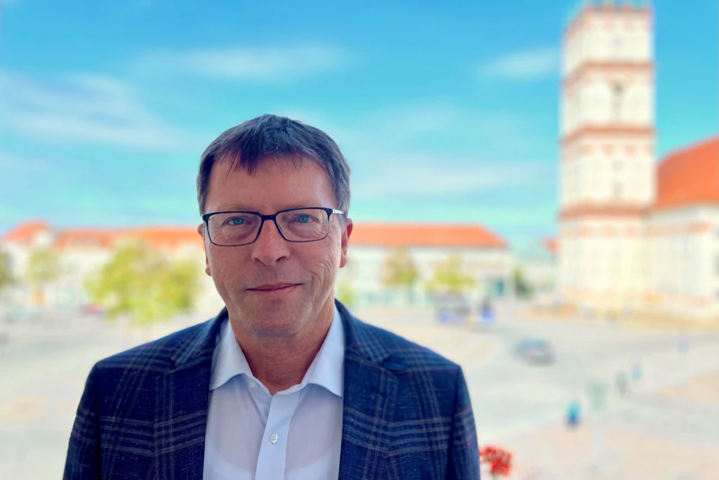 Neustrelitzer Bürgermeister Grund: Andreas Grund kündigt seinen vorzeitigen Rückzug aus dem Amt an.