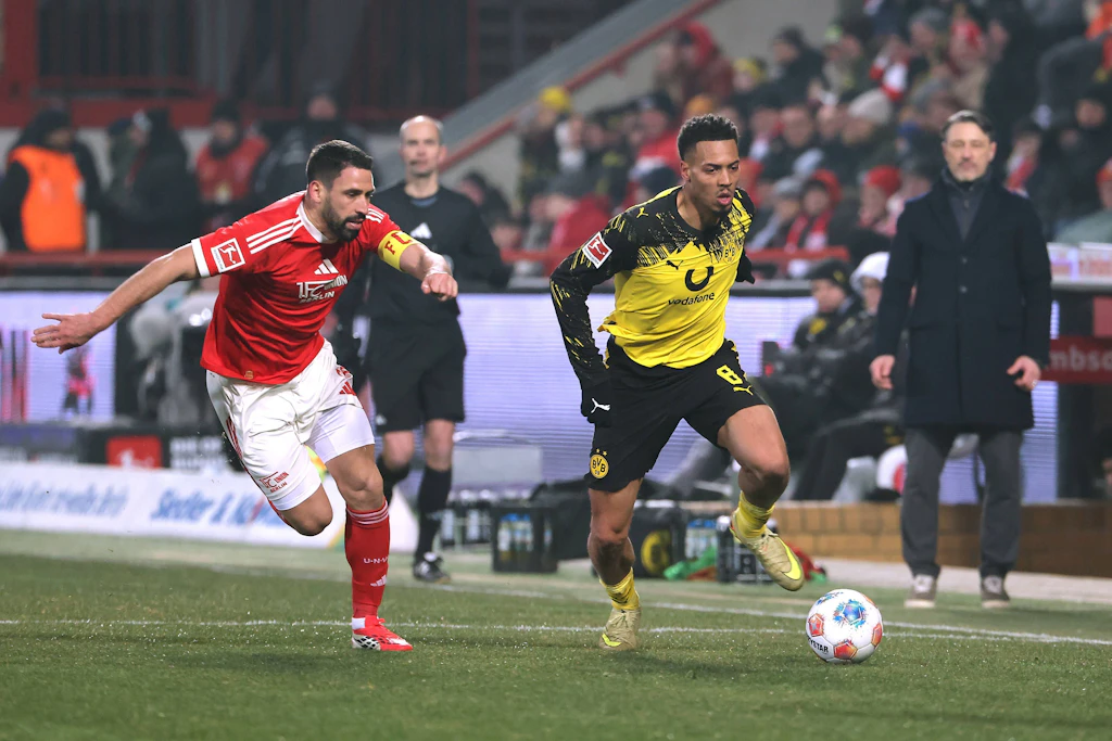 Beim letzten Duell zwischen dem 1. FC Union Berlin (l., Rani Khedira) und Borussia Dortmund behielt Felix Nmecha mit den Gästen beim 3:0 die Oberhand.