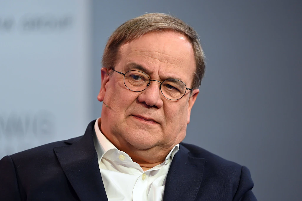 Armin Laschet (CDU), Vorsitzender des Auswärtigen Ausschusses, sieht bei der Flugabwehr für die Ukraine keine deutschen Reserven mehr: „Wir haben alles geliefert, was möglich ist.“ (Archivbild)