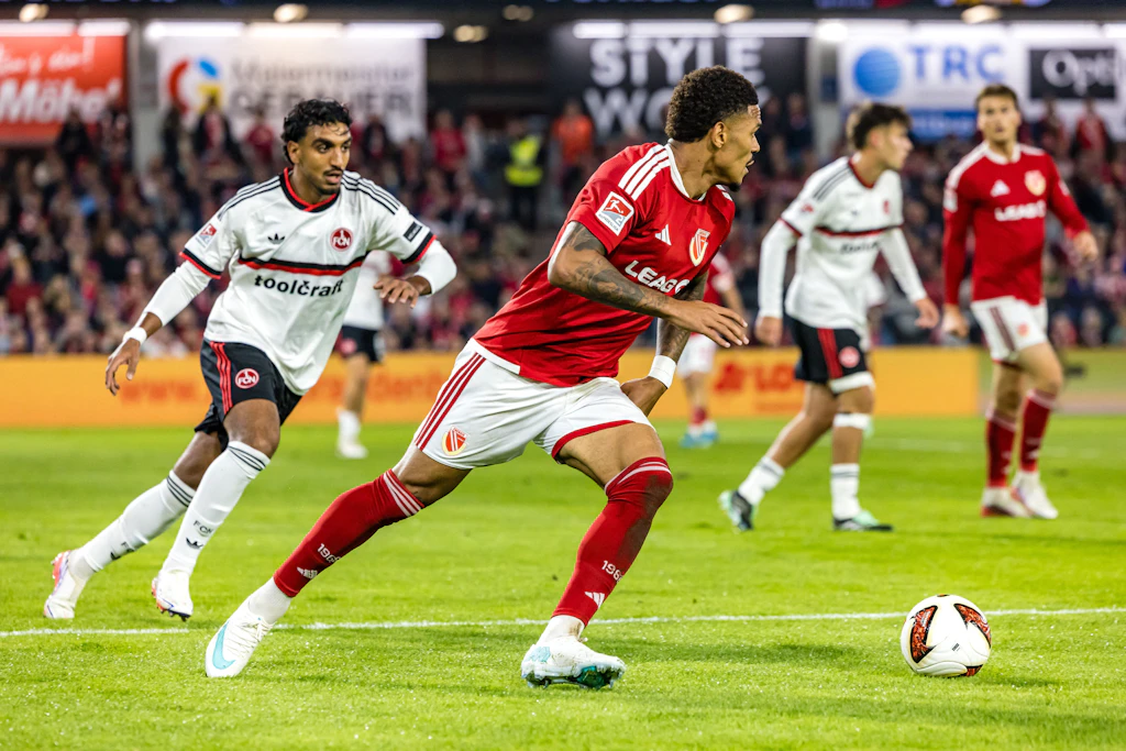 Aktivposten bei Cottbus: Justin Butler war fast immer beteiligt, wenn es gefährlich wurde.