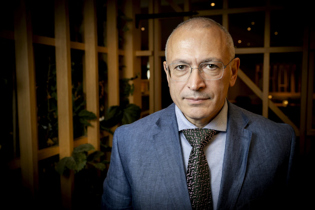„Solange Putin an der Macht ist, wird es kein Kriegsende geben“: Chodorkowski warnt Europa vor falschen Hoffnungen.