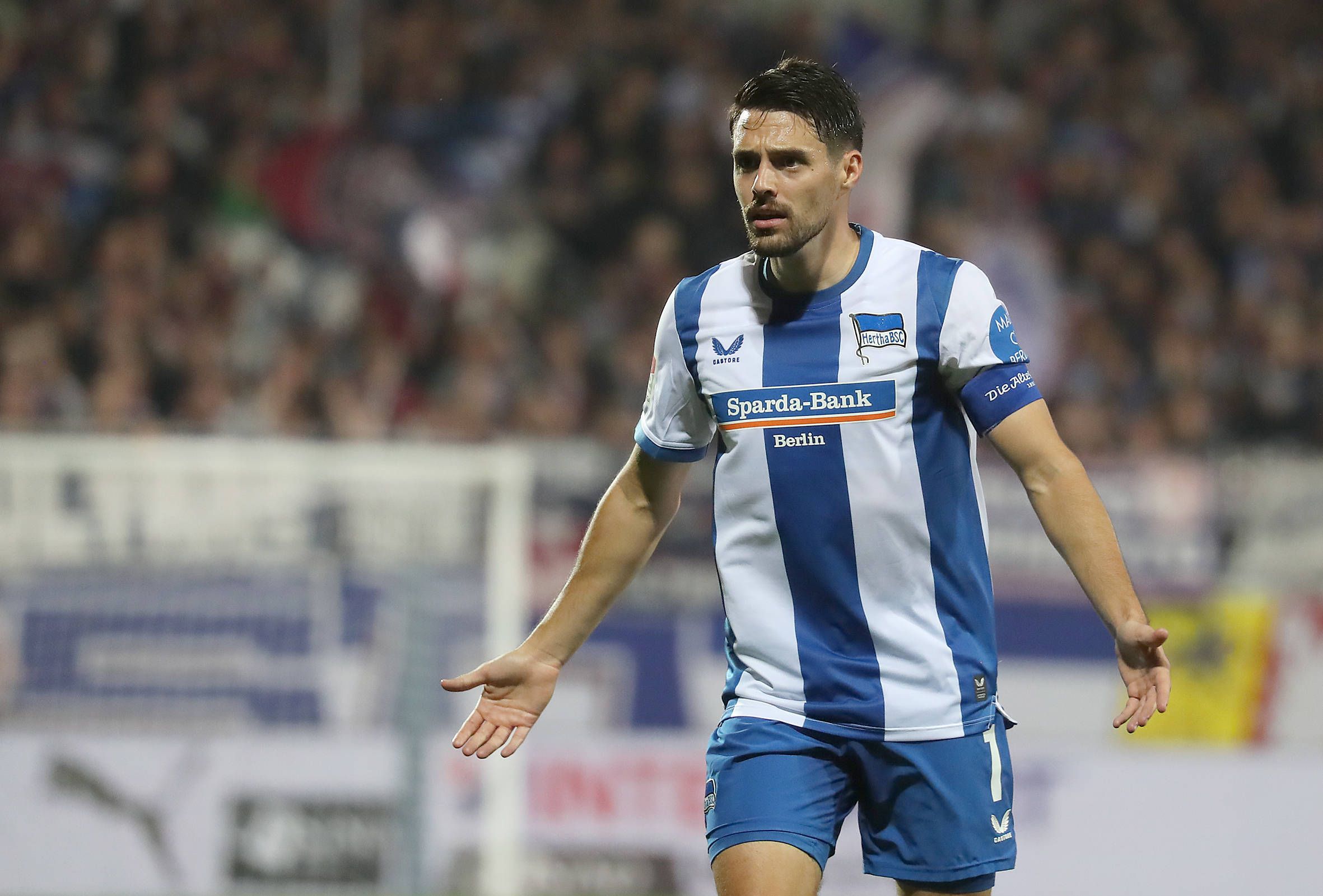 Hertha nullt sich bei Krisen-Kiel die Siegesserie weg