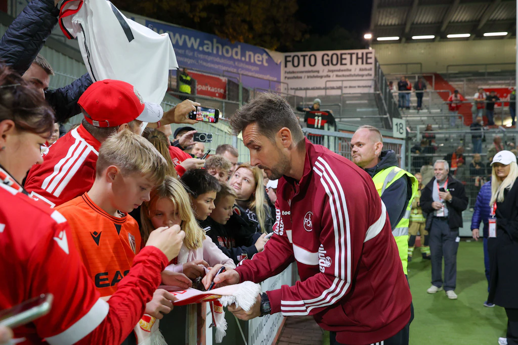 Miroslav Klose schwärmt von Cottbus-Besuch, FC Energie hadert mit verpasstem Sieg