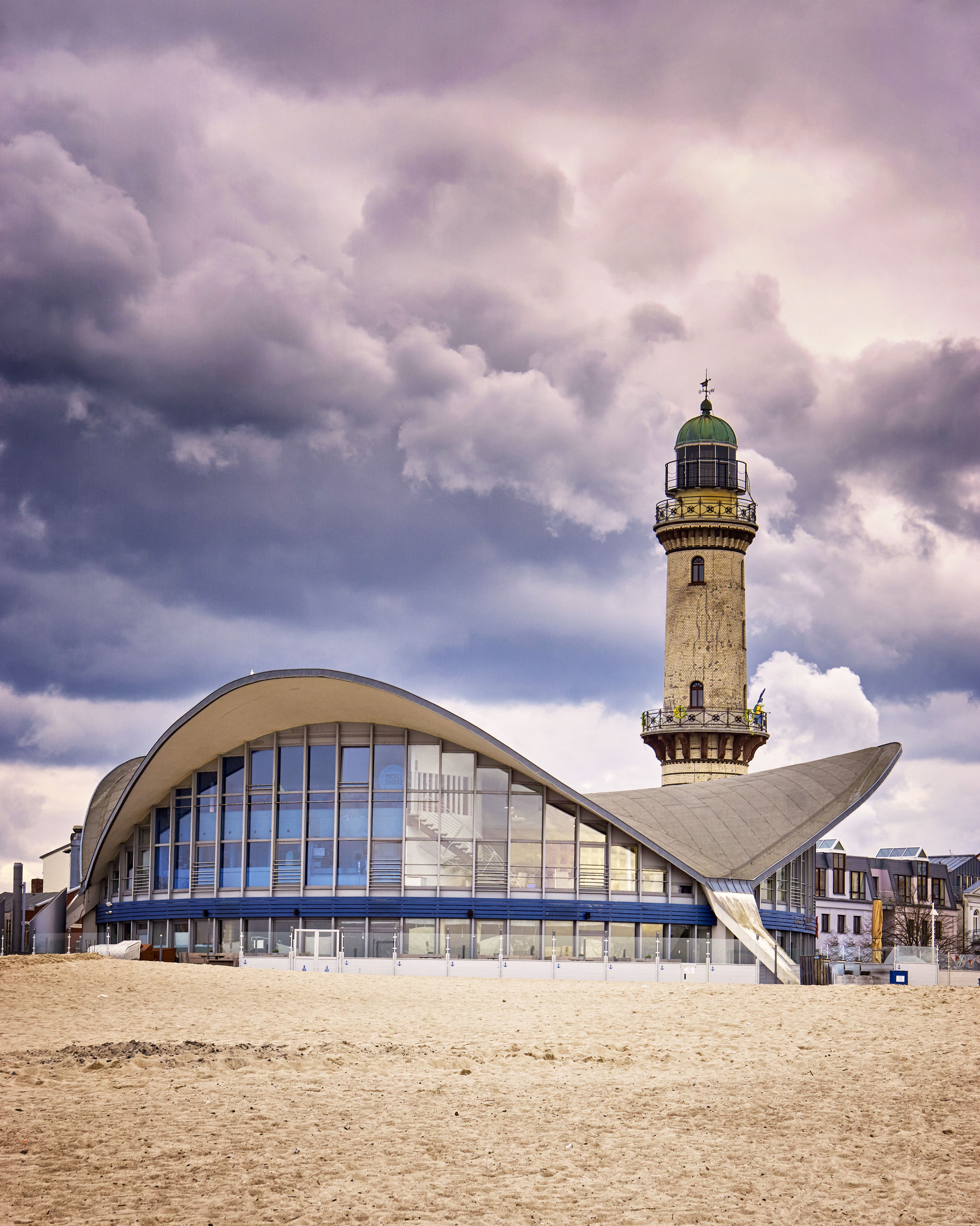 Teepott Warnemünde: Letztes Restaurant im DDR-Kultbau dicht!