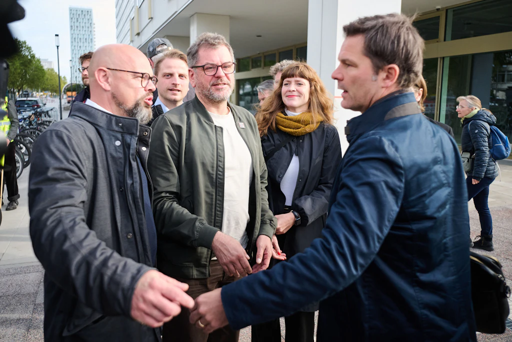 Fraktionschefs und Parteivorsitzende von Linke, Grüne und SPD sind erneut zu Sondierungsgesprächen zusammengekommen.