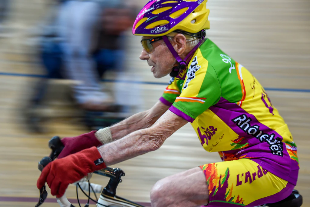 Robert Marchand im Januar 2017 bei seinem Stundenrekord im Vélodrome National bei Paris: Mit 105 Jahren fuhr der Franzose 22,547 Kilometer in einer Stunde. Er ist das große Vorbild von Walter Fowler.