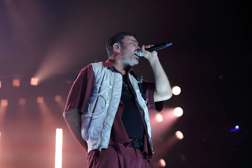 Marteria vor ausverkaufter Max-Schmeling-Halle am Freitagabend.