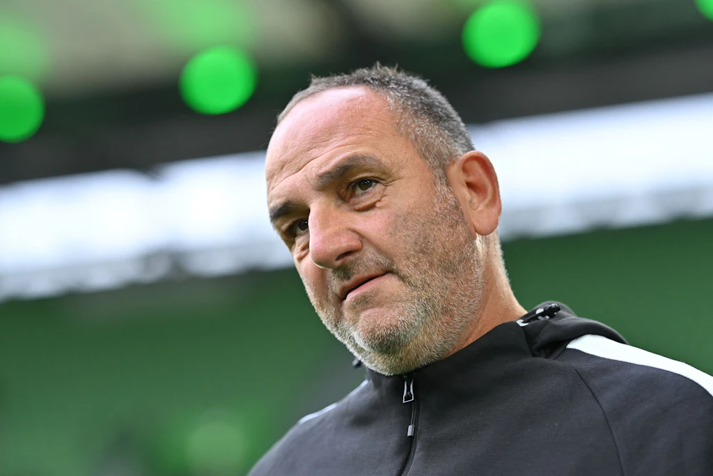 Trainer Frank Schmidt besitzt in Heidenheim Legendenstatus.