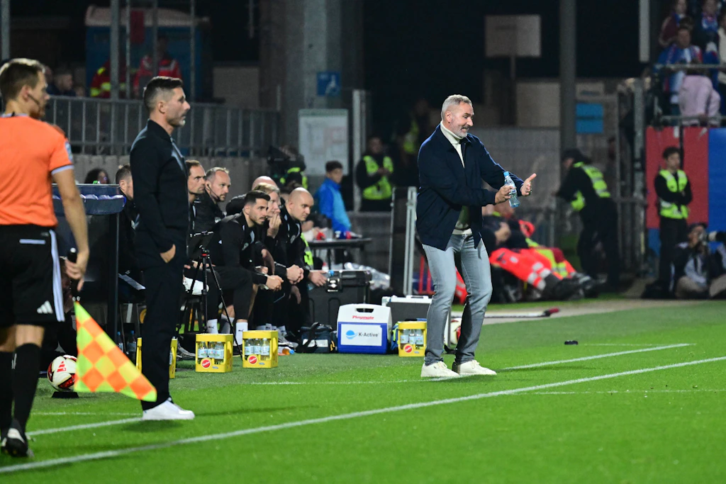 Warum Hertha-Trainer Leitl in der Kiel-Krise Partei für Walter ergreift