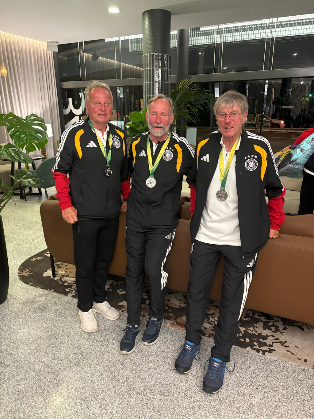 Ü70-Fußballer aus Rostock und Marlow holen WM-Silber in Australien