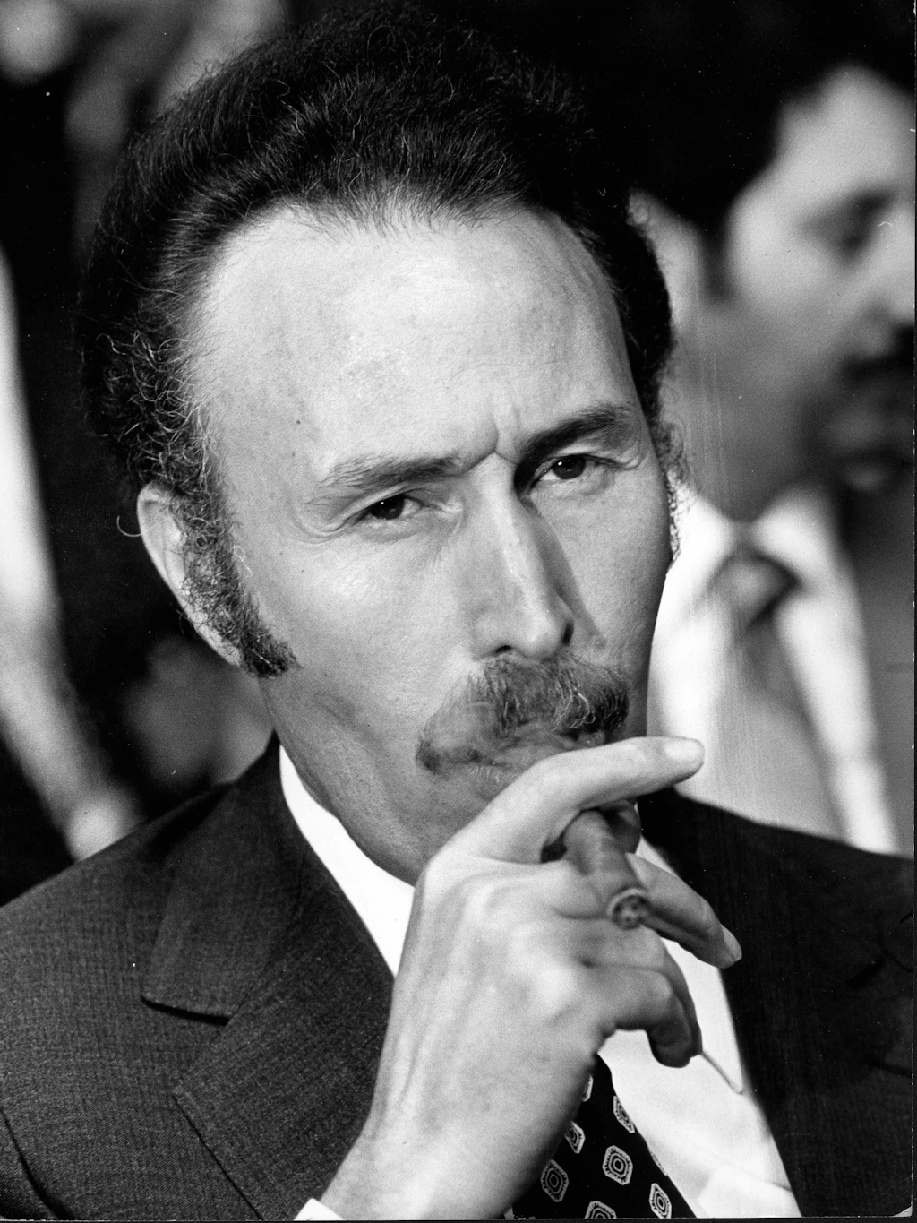 Houari Boumedienne war von 1965 bis zu seinem Tod 1978 <a rel="mw:WikiLink" href="https://de.wikipedia.org/wiki/Liste_der_Staatsoberh%C3%A4upter_von_Algerien">algerischer Staatschef</a>