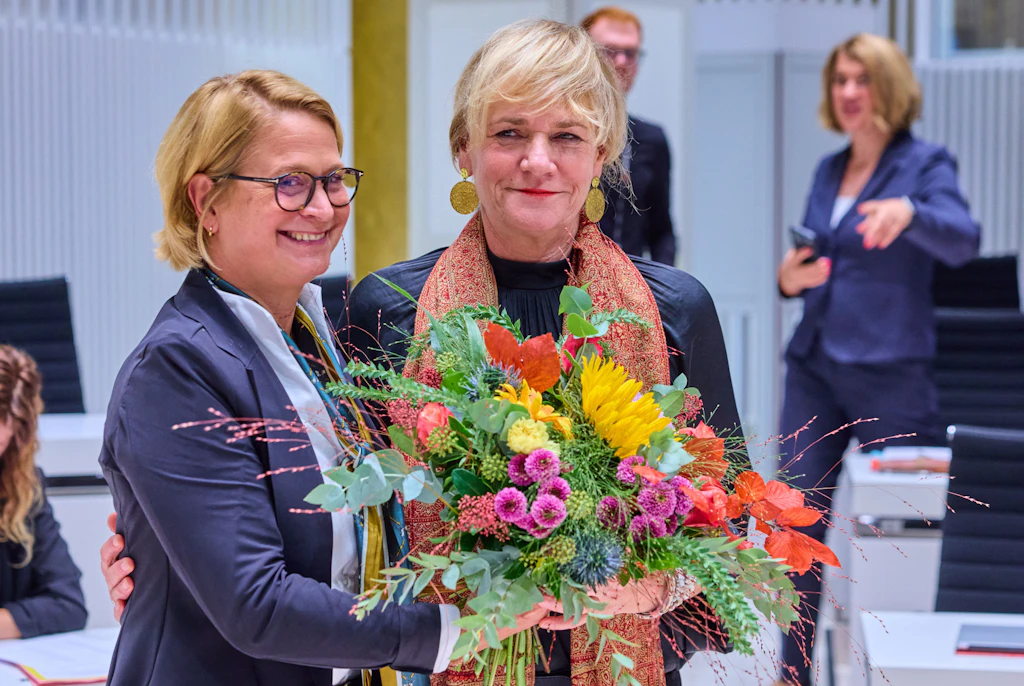 Die alte Landtagspräsidentin wird auch die neue - AfD scheitert dreifach