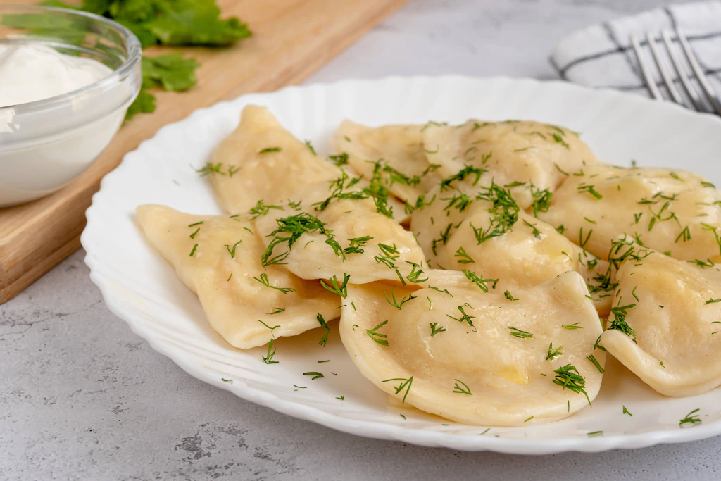 Pierogi mit Dill und Schmand: In Polen ein Nationalgericht, für unseren Autor nur eine Teigtasche mit irgendwas drin.