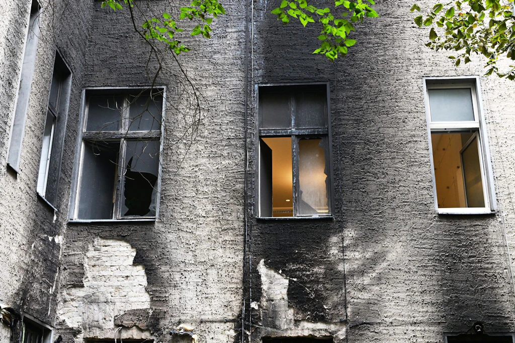 Charlottenburg: Rauchgasvergiftungen in Pflege-Wohngemeinschaft nach Brand in Bar