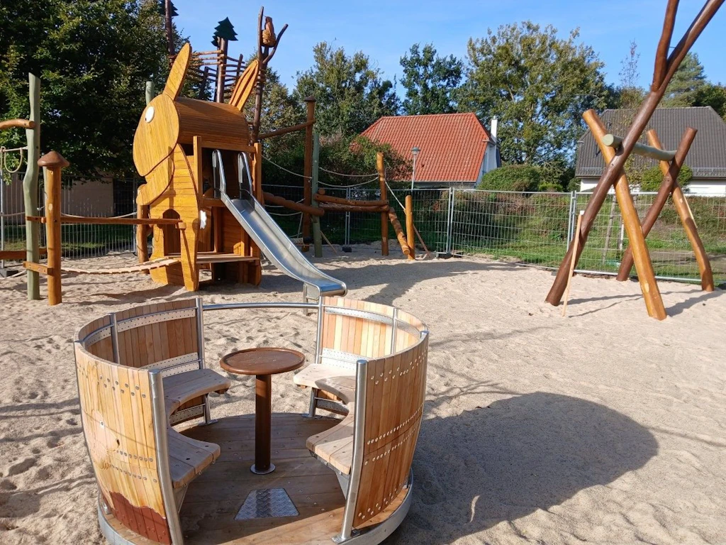 Spielplatz Hasengrund an der Hubertusallee in Strausberg ist offen