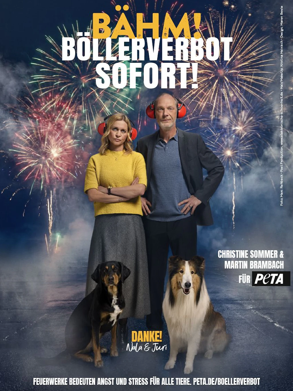 Martin Brambach und Christine Sommer werben mit ihren Hunden für ein Böllerverbot.