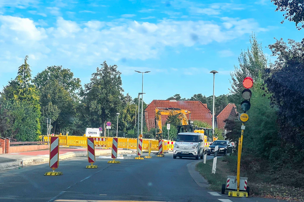 Straßenbau: In Oberlichtenau beginnt am Montag die Sanierung der Steinaer Straße mit Ampelregelung (Symbolbild).