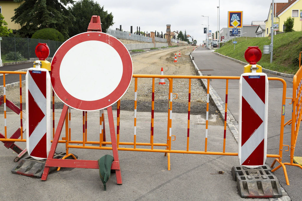 Dahlener Schloßstraße bekommt neue Fahrbahndecke