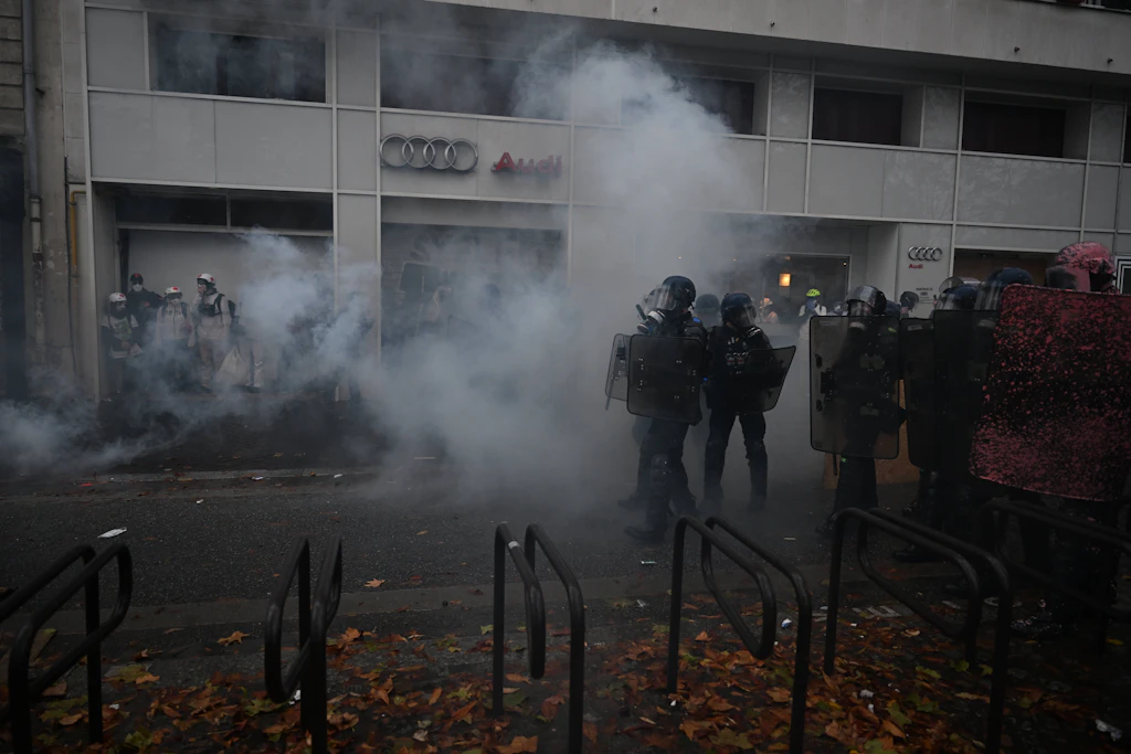 Frankreich: Hunderttausende demonstrieren - Gewalt am Abend