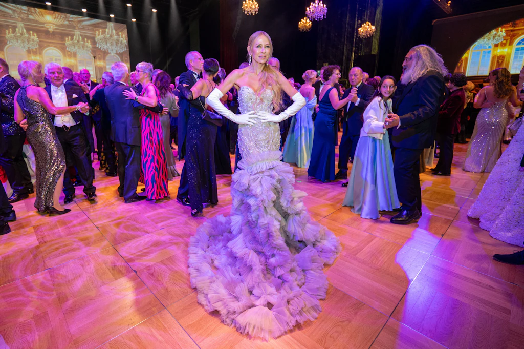 Auch Schauspielerin Jenny Elvers war Ballgast.