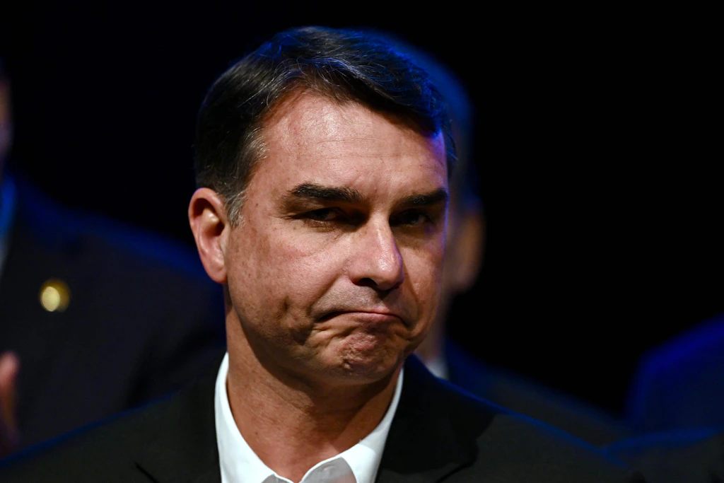 Brasilien-Wahl: Flávio Bolsonaro erkennt die Wahl doch an - „das System hat gewonnen“