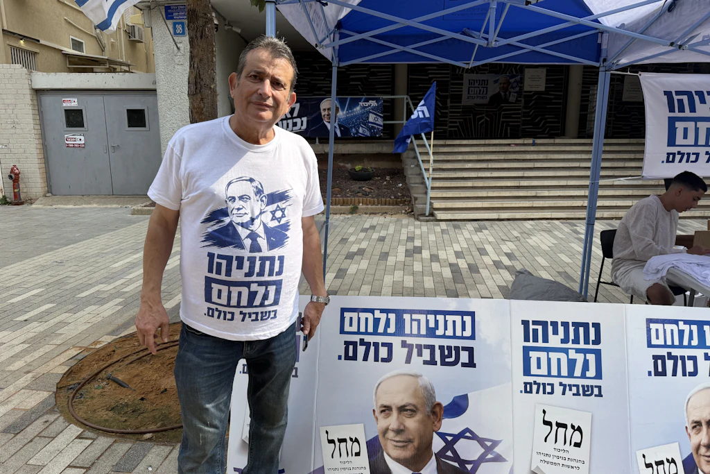 Netanjahu-Wähler Isaac Levy in Tel Aviv: Der Premier habe Israel an sieben Fronten verteidigt.