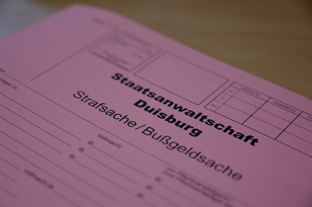 Lehrerin 17 Jahre krankgeschrieben – jetzt Anklage wegen 248.000 Euro
