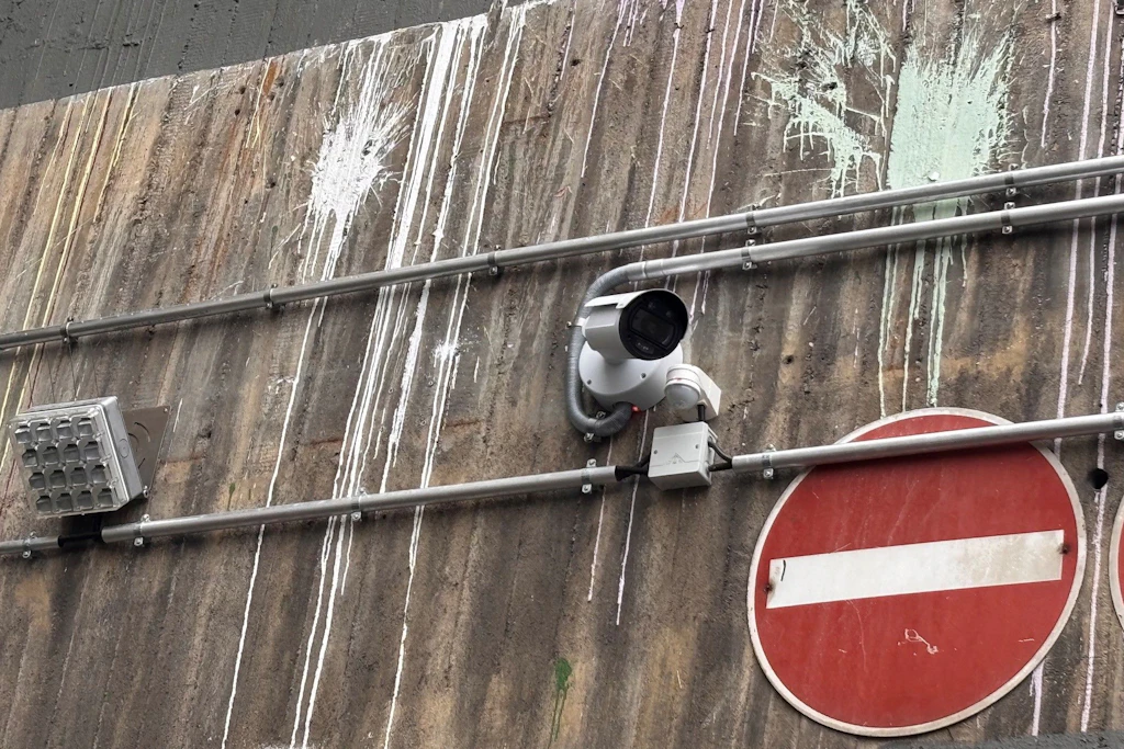 Eine der 30 neuen KI-Kameras am Kottbusser Tor