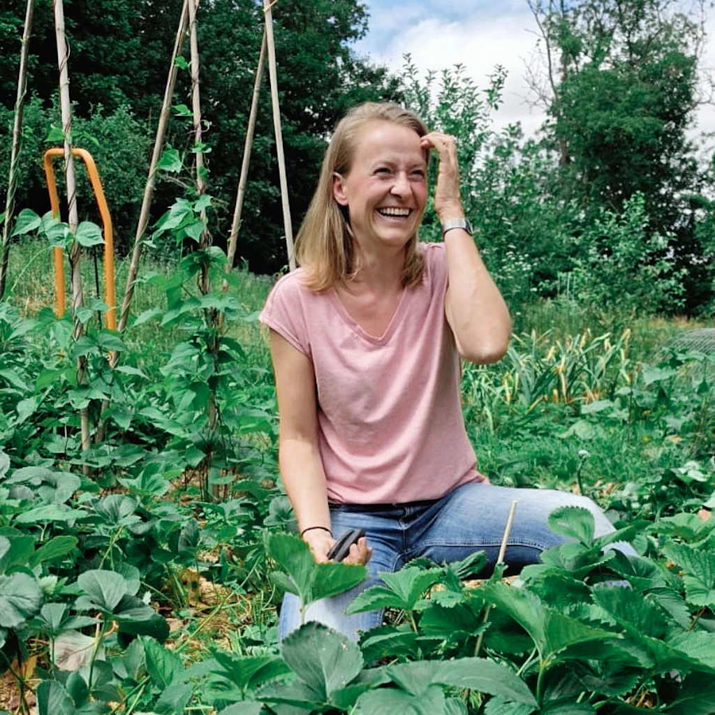 Content-Creator Steffi Maaßen im eigenen Garten