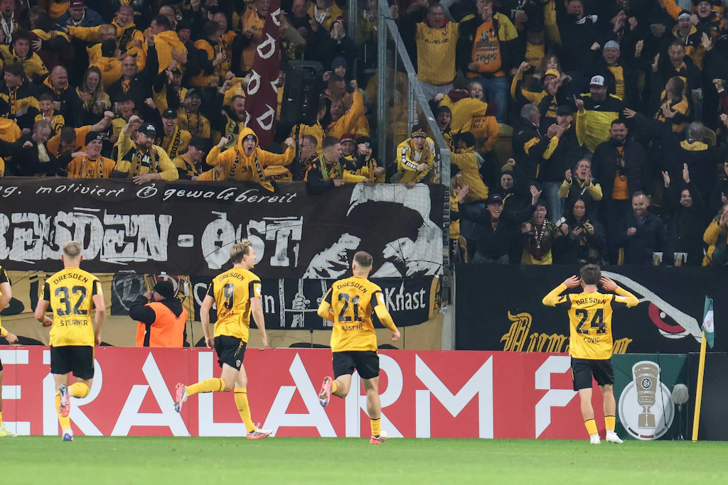 Pokal-Überraschung in Dresden: Dynamo wirft Schalke raus