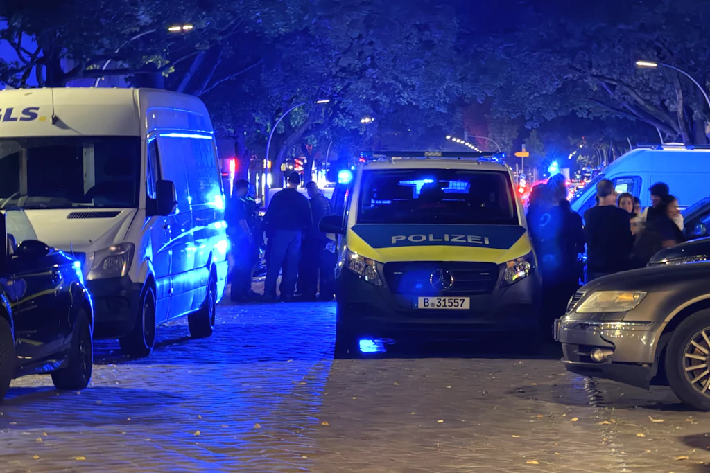 Blutiger Streit: Clan-Krawall mündet in Schüssen vor Polizeiwache
